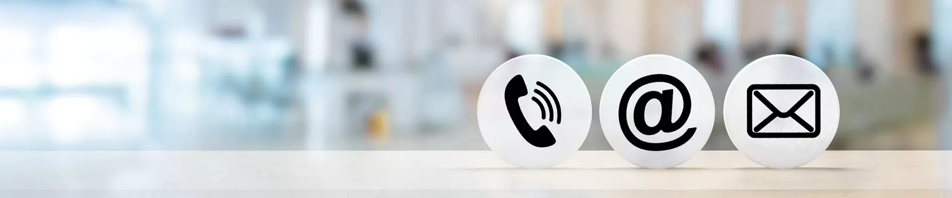 Contactaţi-ne